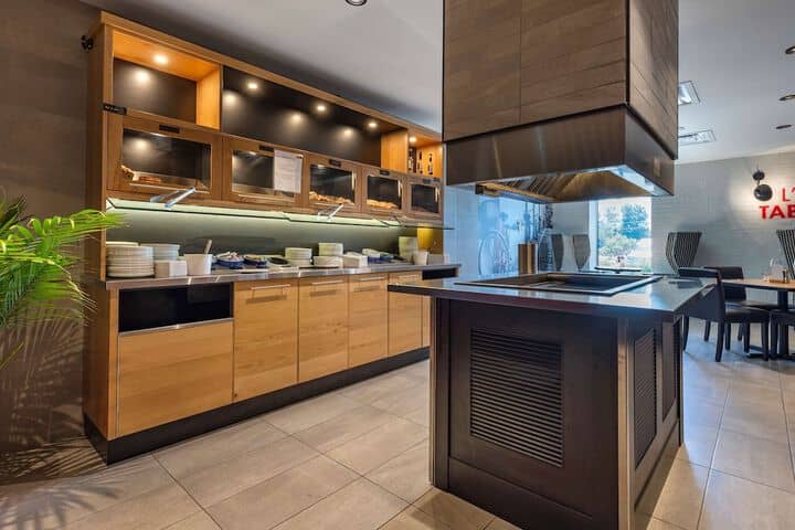 Breakfast area